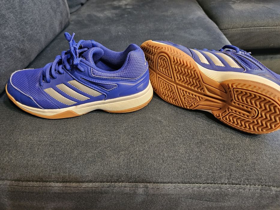 Buty Adidas halówki 36 i 2/3.