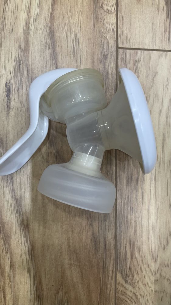 Ручной молокоотсос philips avent scf330