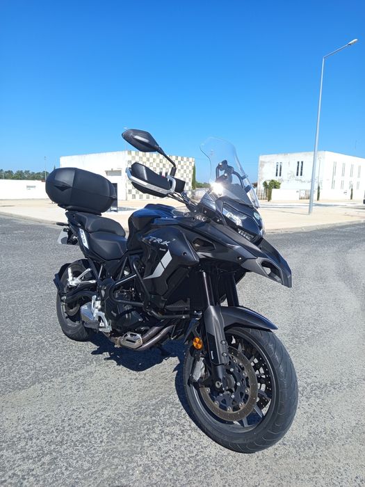 Benelli  trk 502