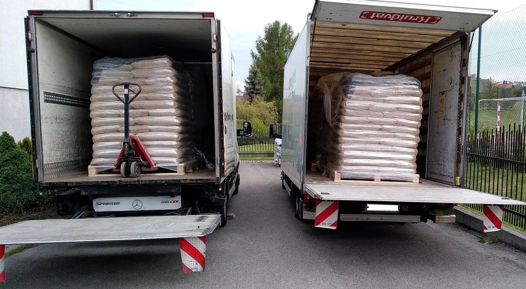 Pellet, pelet z drewna iglastego, brykiet ruf transport