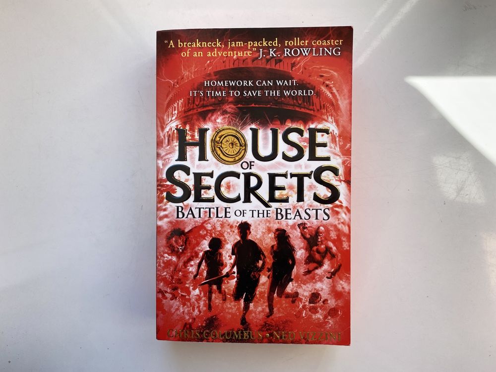 Книга “House of Secrets: Battle of the Beasts” Vizzini, Columbus