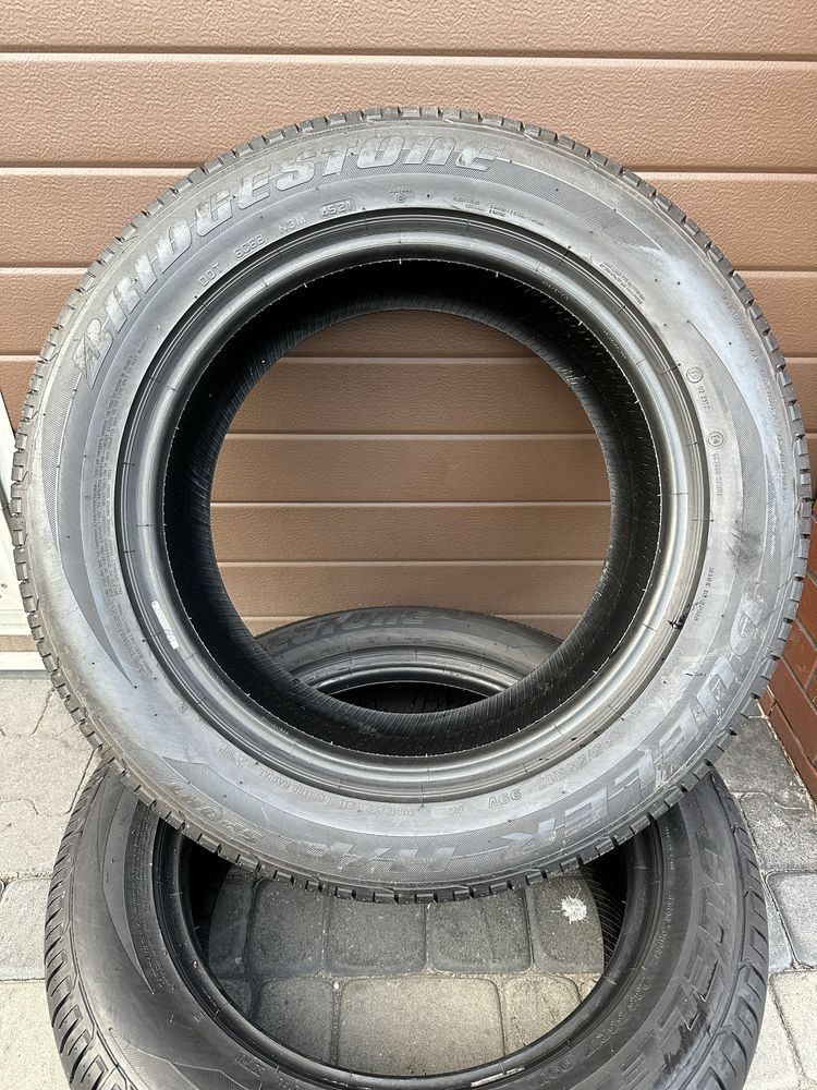 235/55 r17 Bridgestone Dueler H/P Sport