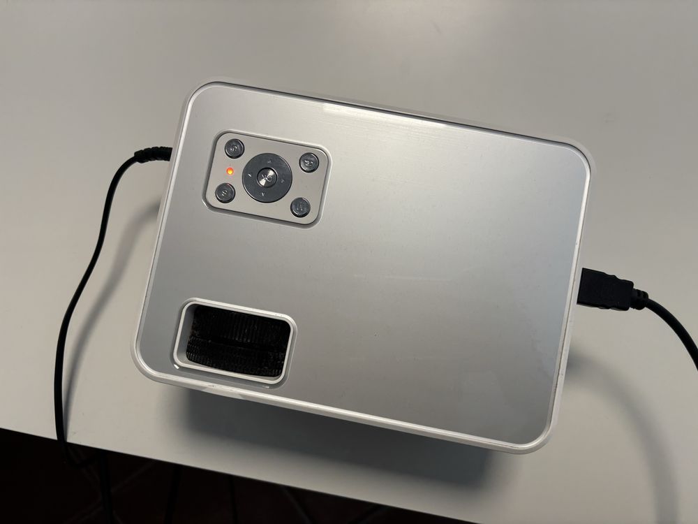 Projektor Kruger&Matz V-Led 10