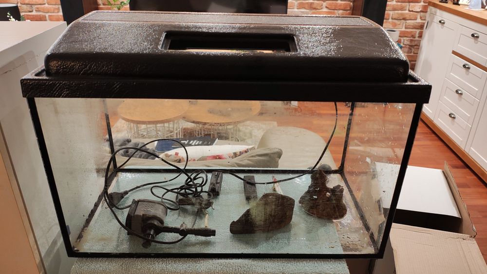 Akwarium 35x30x60 z dodatkami