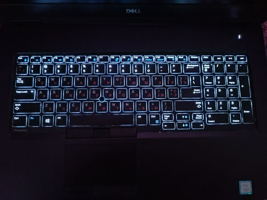 17.3", 16ГБ відеокарта, Ігровий Ноутбук DELL (i7 8850H/p5200 16gb)