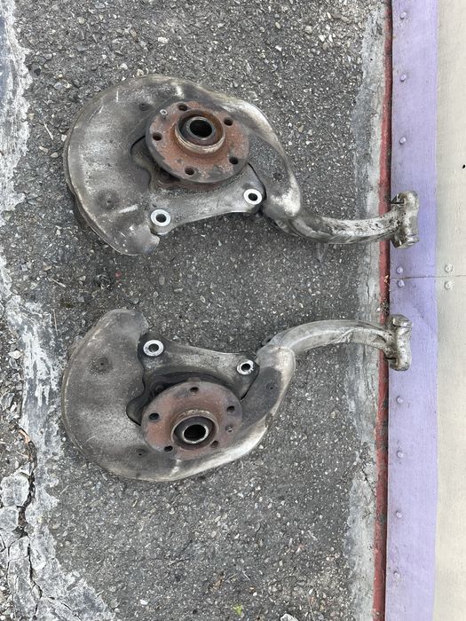 Поворотний кулак Цапфа ричаг амортизатор ауді а4 б8 audi a4 b8 q5 a6c7