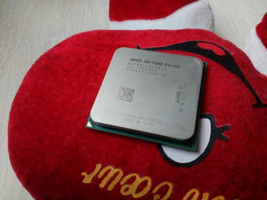 Процесор AMD A8 7600