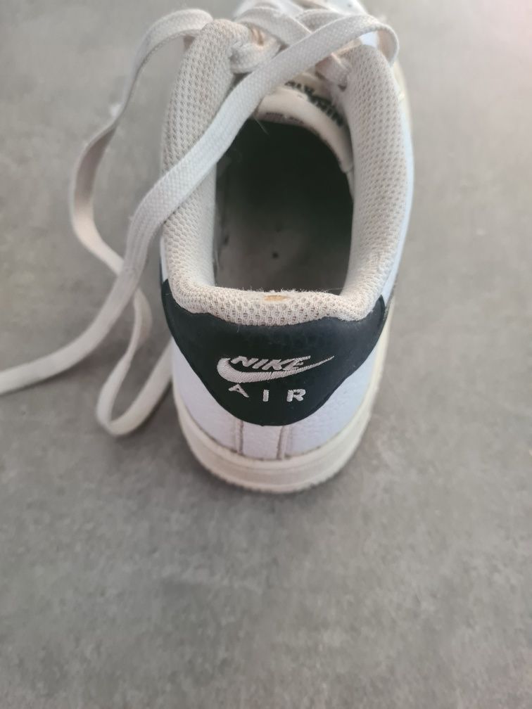 Ciuchy buty spodnie