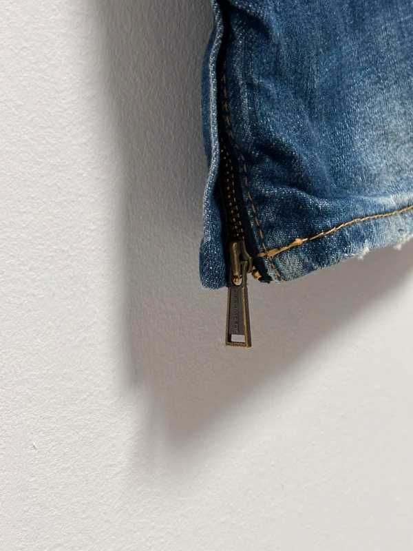 Męskie spodnie jeansowe DsQuared2 slim fit EU42