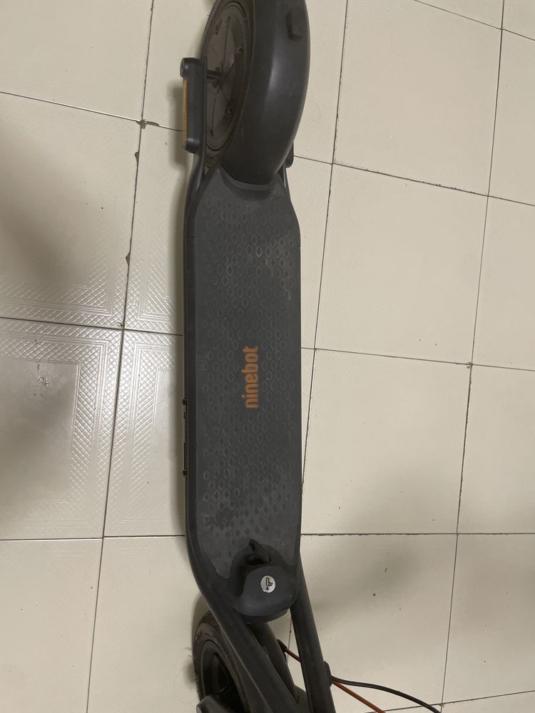 Trotinete eletrica ninebot pouco usada