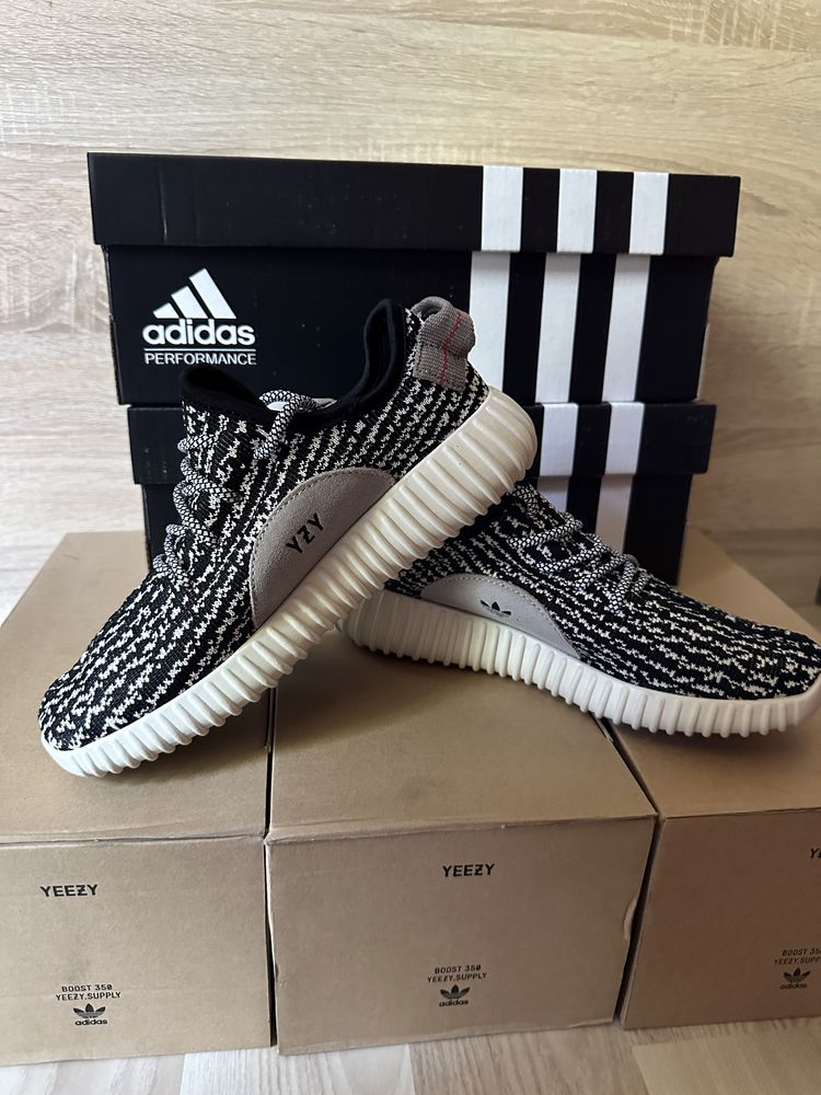 Кросівки підліткові Adidas Yeezy Boost p.35-39 нові у фірмовому пакува