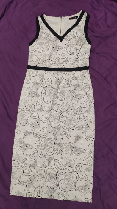 Платье нарядное,размер-М