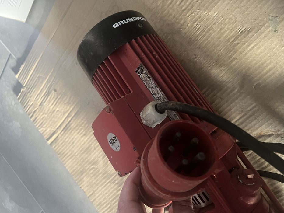 Pompa trojfazowa Grundfos