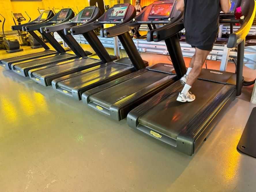 Cardio Comercial - Elípticas Passadeiras Bicicletas