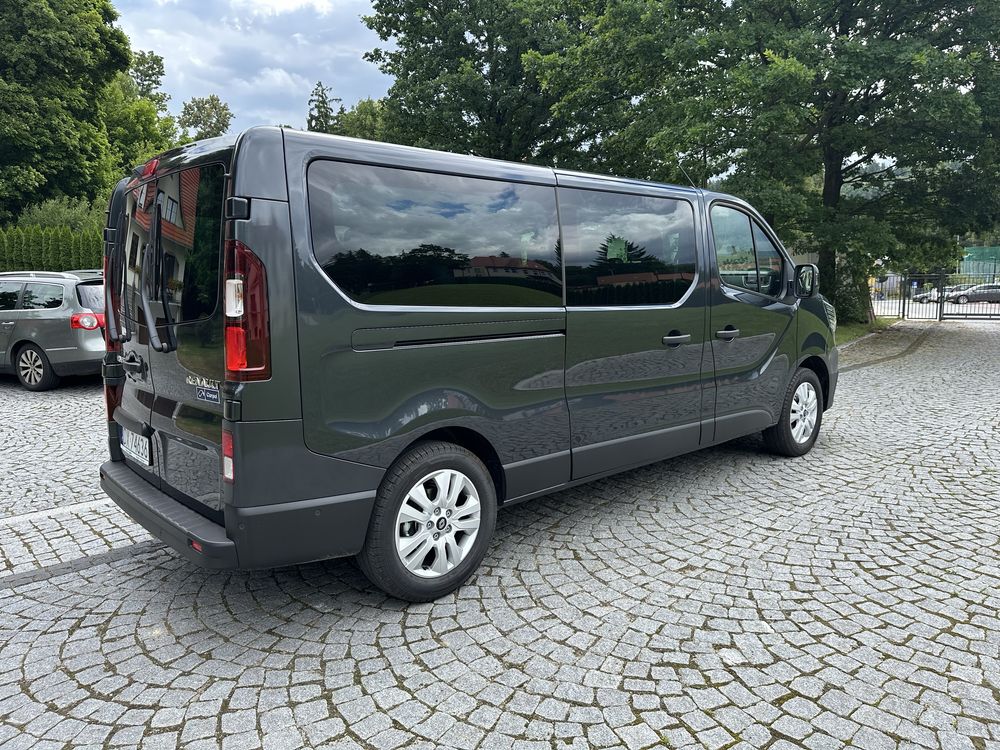 Wynajem Renault Trafic L2H1 9-osobowy Nowy model !!!