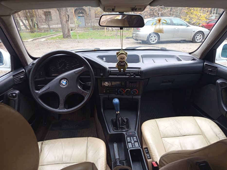 Продам бмв е34 м20б25 
Мотор 2.5 паук
Состояние технически отличное 
Е