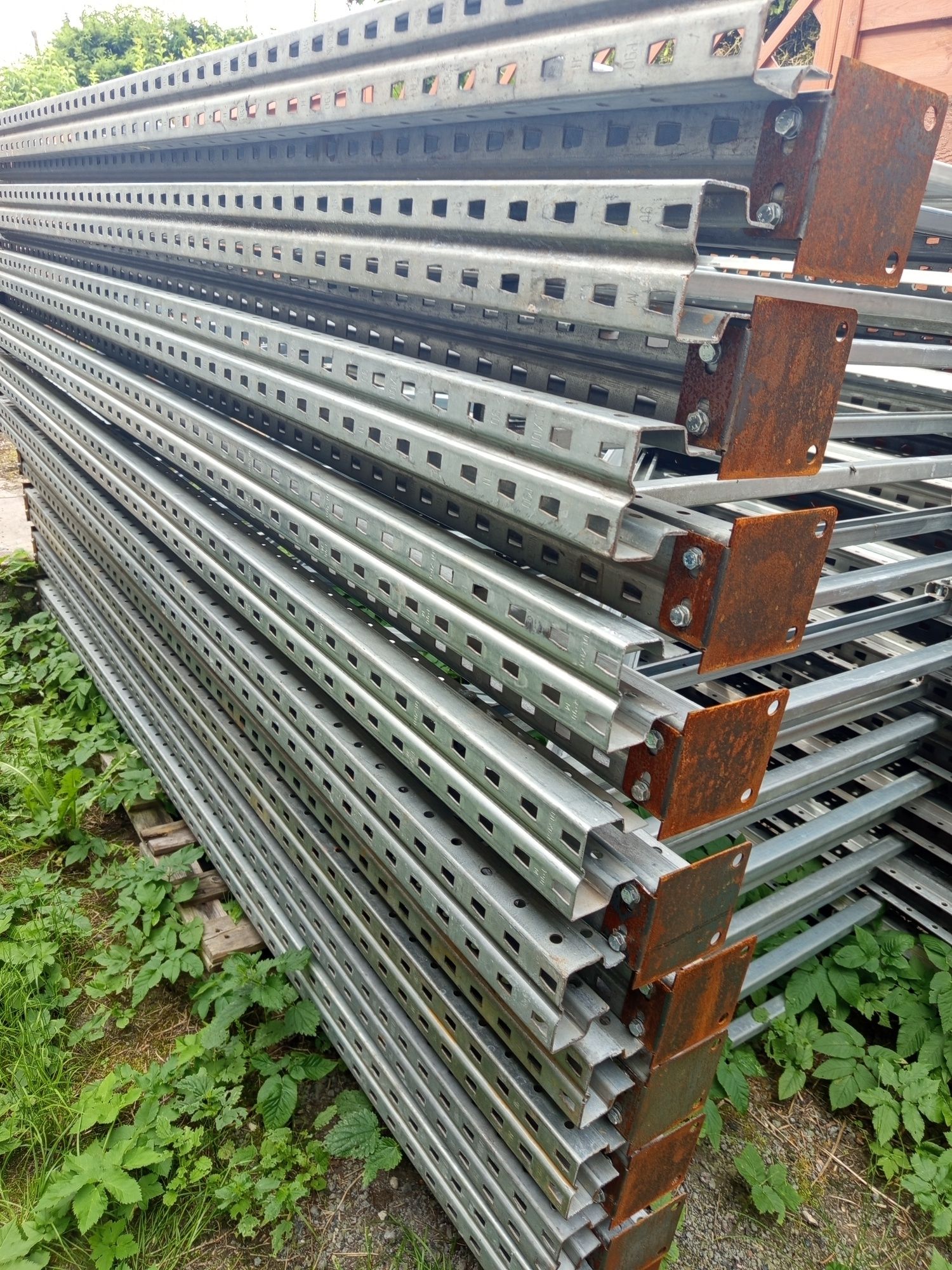 Regały paletowe  ocynkowane 2,5m