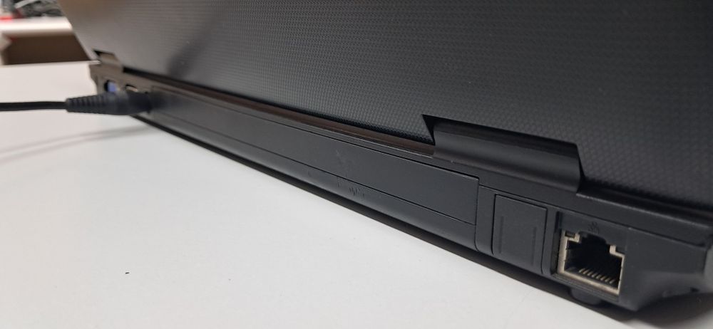 Toshiba tecra a11 i5 6gb ram 256ssd