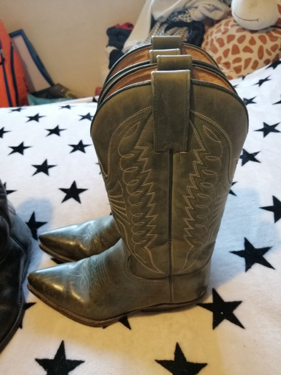 Botas em pele sendra verdes n36 e castanhas n37 troco por material btt