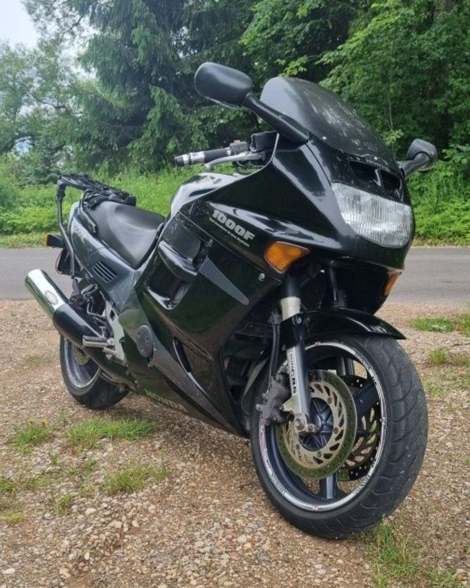Honda CBR 1000F DUAL