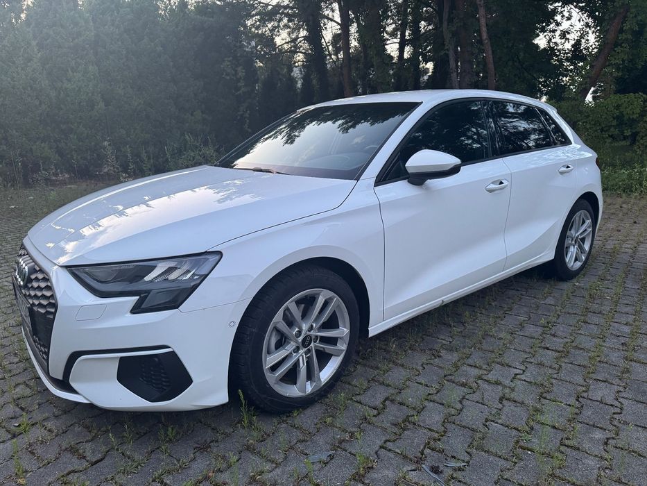 Audi A3 Sportback A3 HB bezwypadkowy pierwszy właściwy SKÓRY FV23% GWARANCJA AUDI