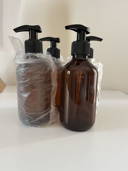 Conjunto 4 frascos dispensadores 300ml âmbar para gel, champô ou sabão