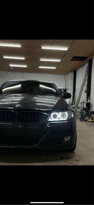 Продається бампер е90(91-92) рестова