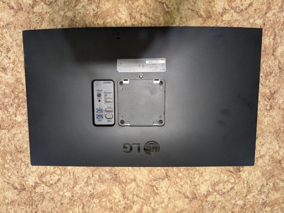 Монітор LG 27QN880-B