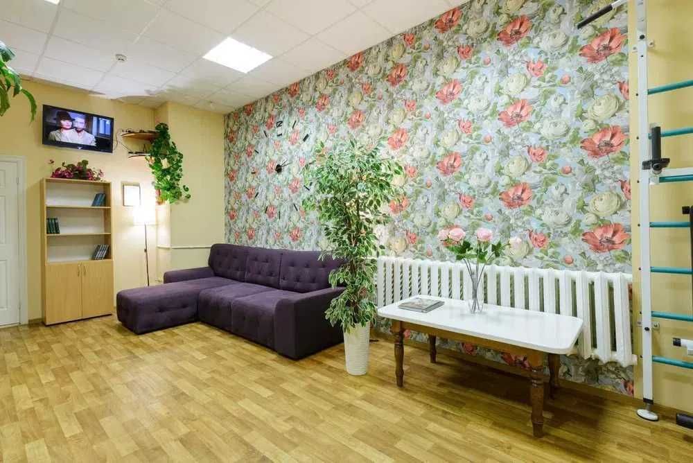 КЛАССНЫЙ ХОСТЕЛ КИЕВ У нас безопасно ! Метро Виставковий центр Теремки-6-555.biz.ua