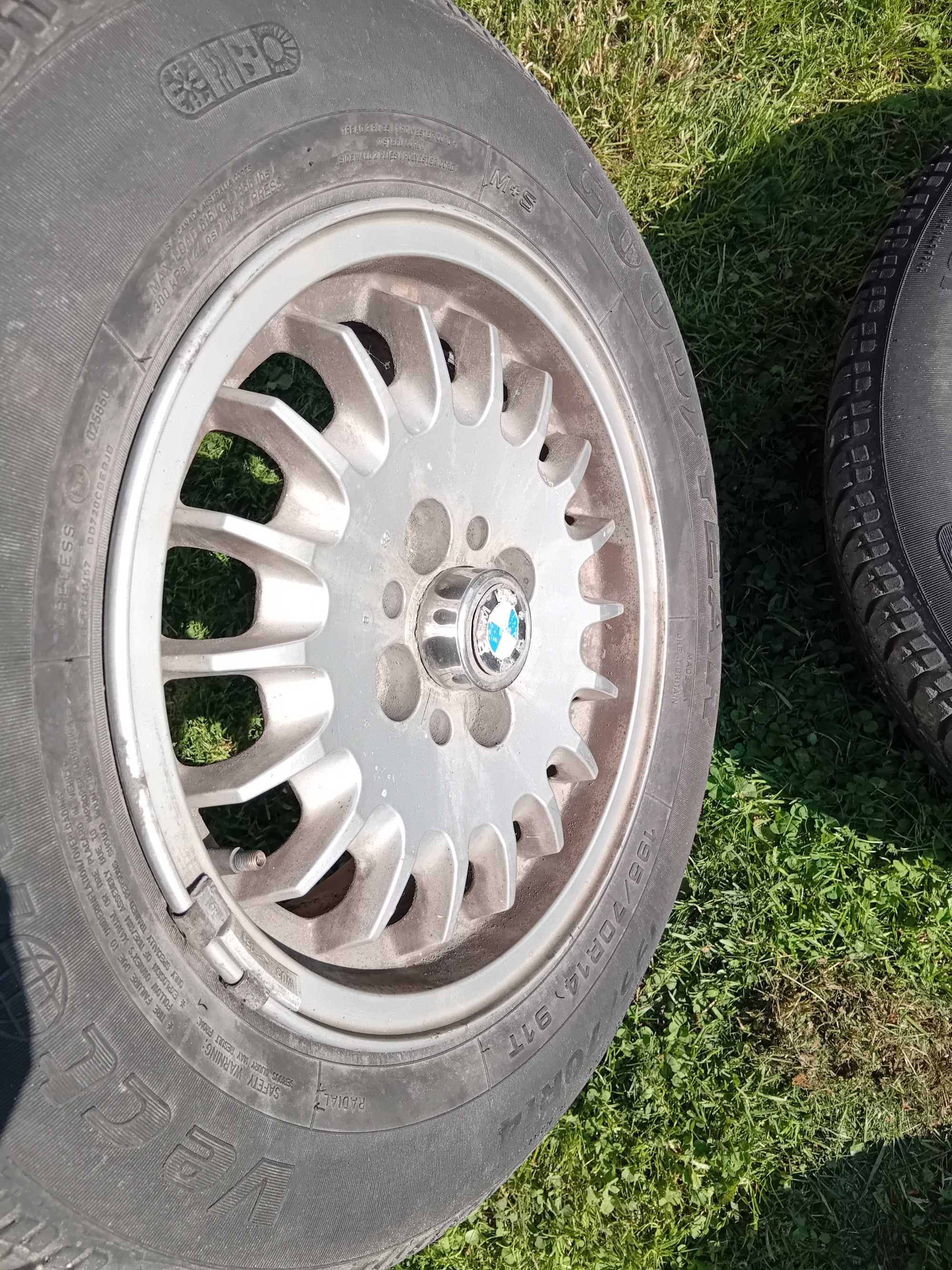 Sprzedam felgi 14stki tzw słoneczka do BMW E30