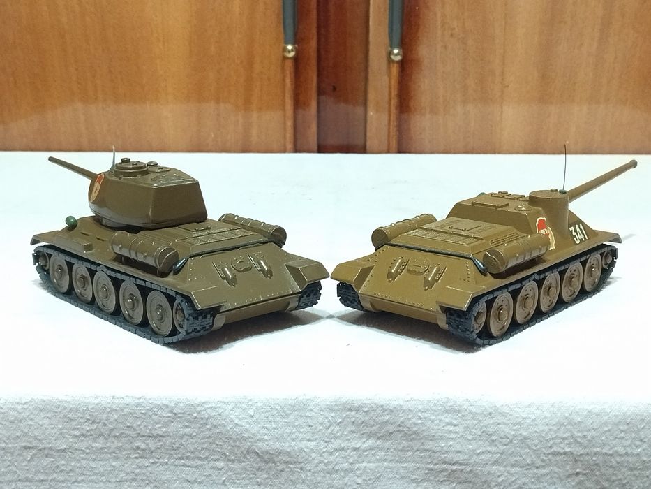 Танк СУ-100 Модель 1:43 Танк Т-34.