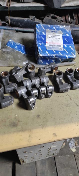 ЯМЗ-236 штовхачі клапанів