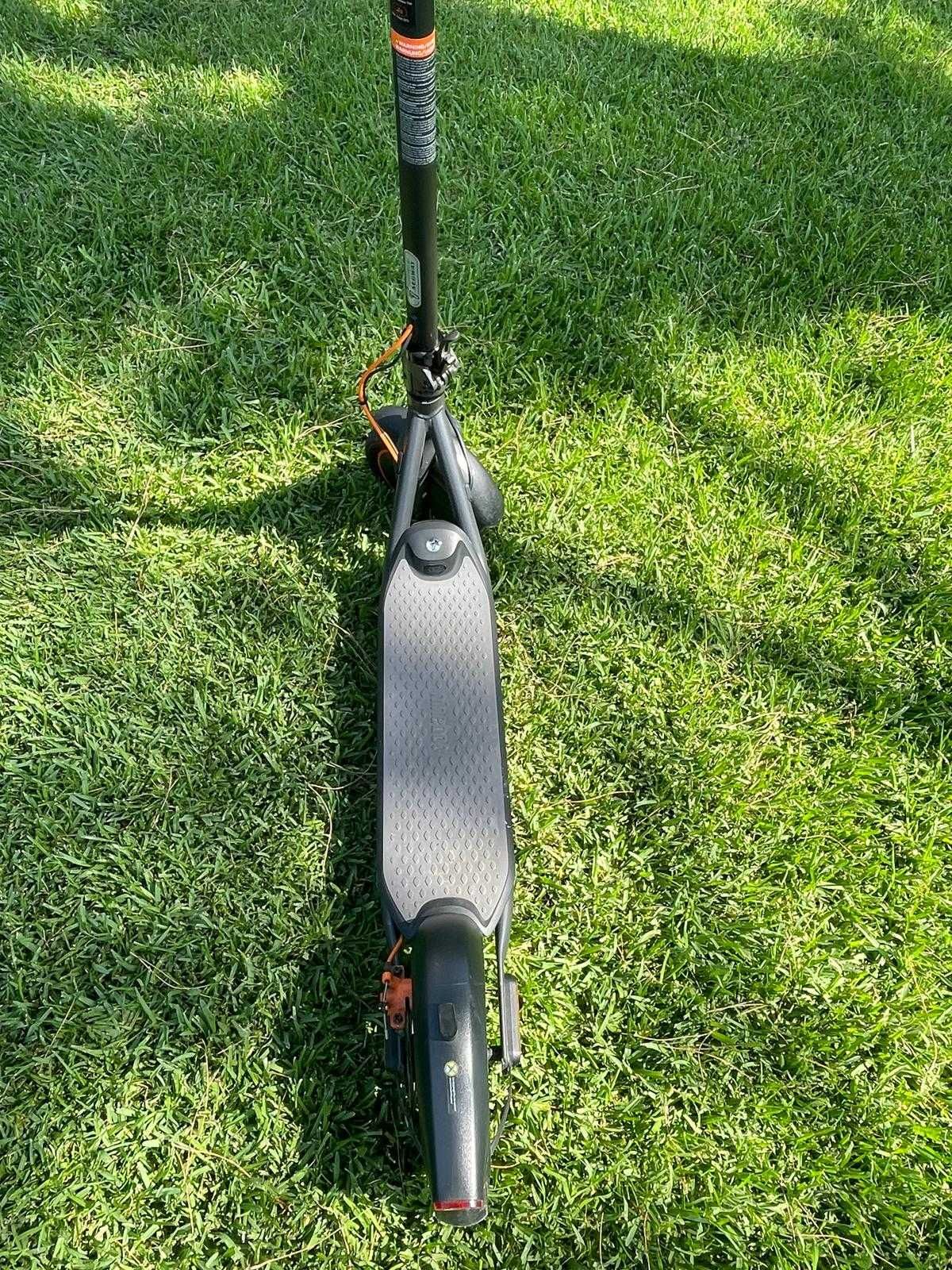 Trotinete F40E em bom estado
