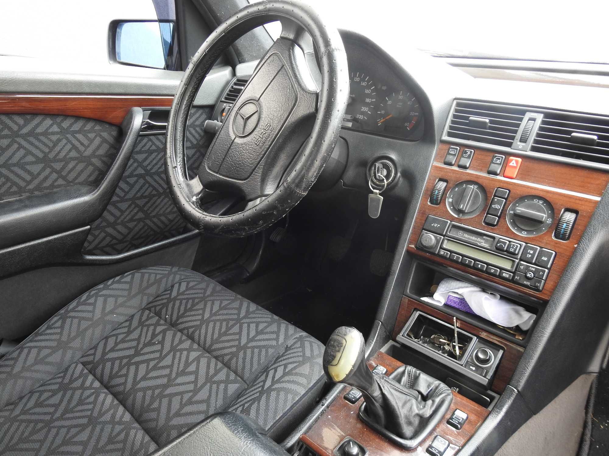 Mercedes-Benz C 220 Elegance