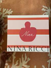 Коробка подарочная Nina Ricci