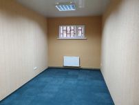 Здам в оренду Офіс площею - 15м2 розташований в низу пр. Поля.