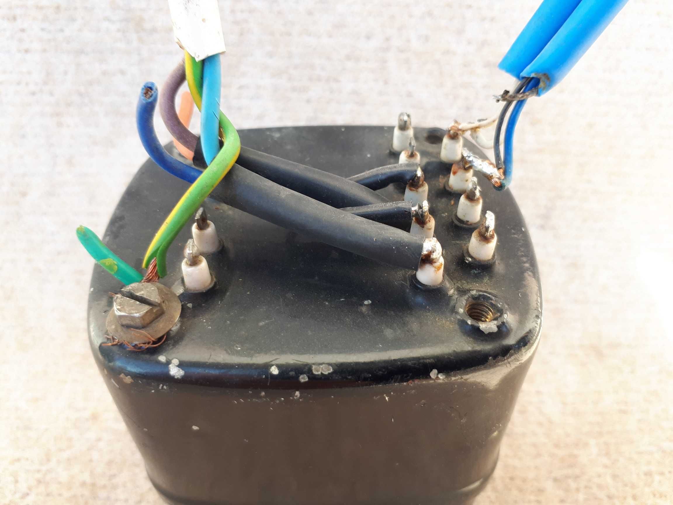 Woden stary transformator