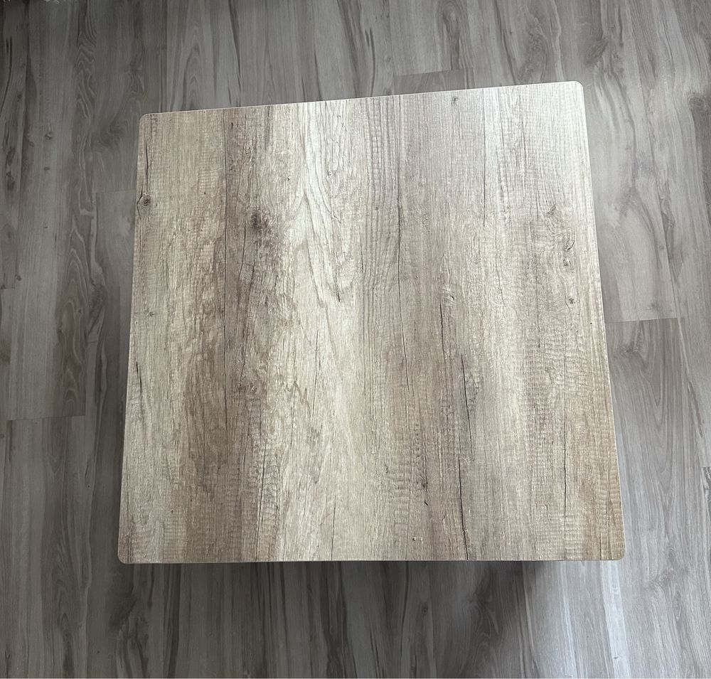 Stolik kawowy 75x75