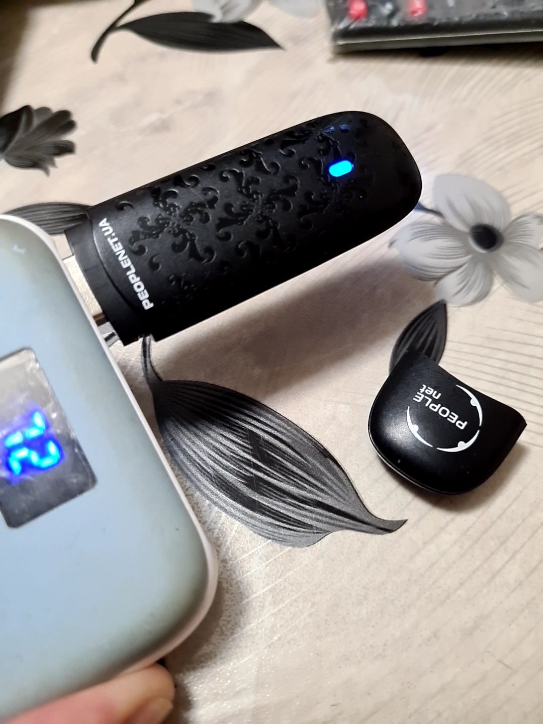 USB 3G Модем Huawei EC122 під Сім Картку People Net CDMA.UA и Micro SD