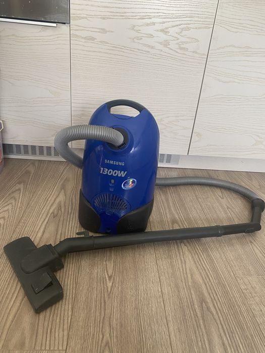 Пылесос Samsung 1300w