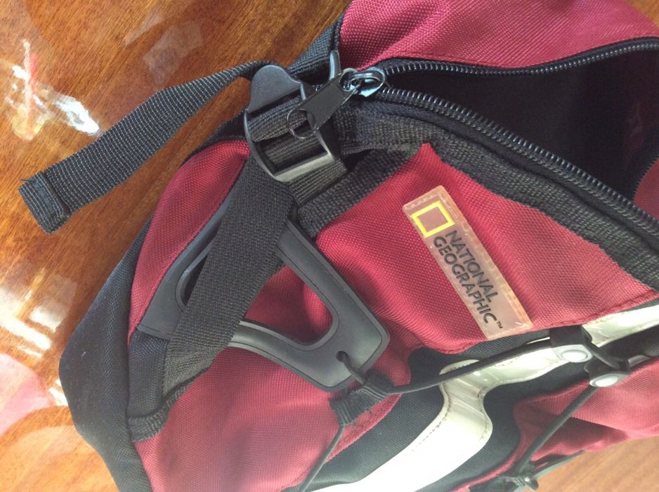 Sportowa torebka NATIONAL GEOGRAPHIC z odblaskami - regulowany pasek