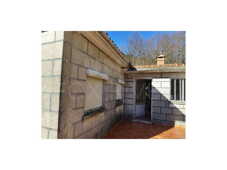 Moradia T2 com Anexo e Garagem em Castro Laboreiro, Melgaço