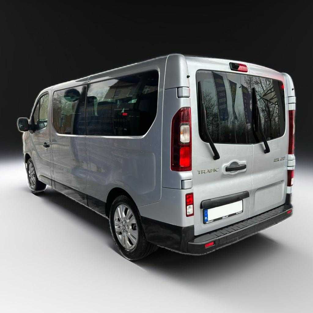 Wynajem busa 9osobowego - Renault Trafic long - od 260 zł