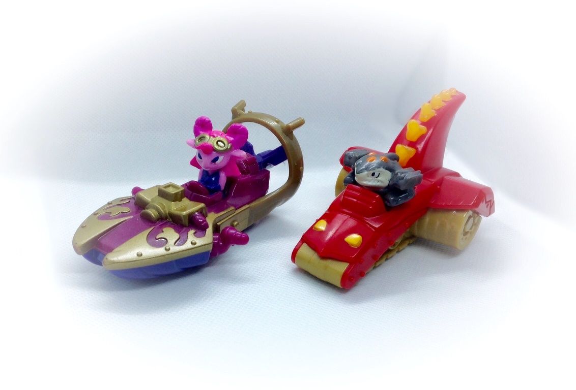 Conjunto 2 Figuras happy meal McDonald's 2016 Skylanders SuperChargers