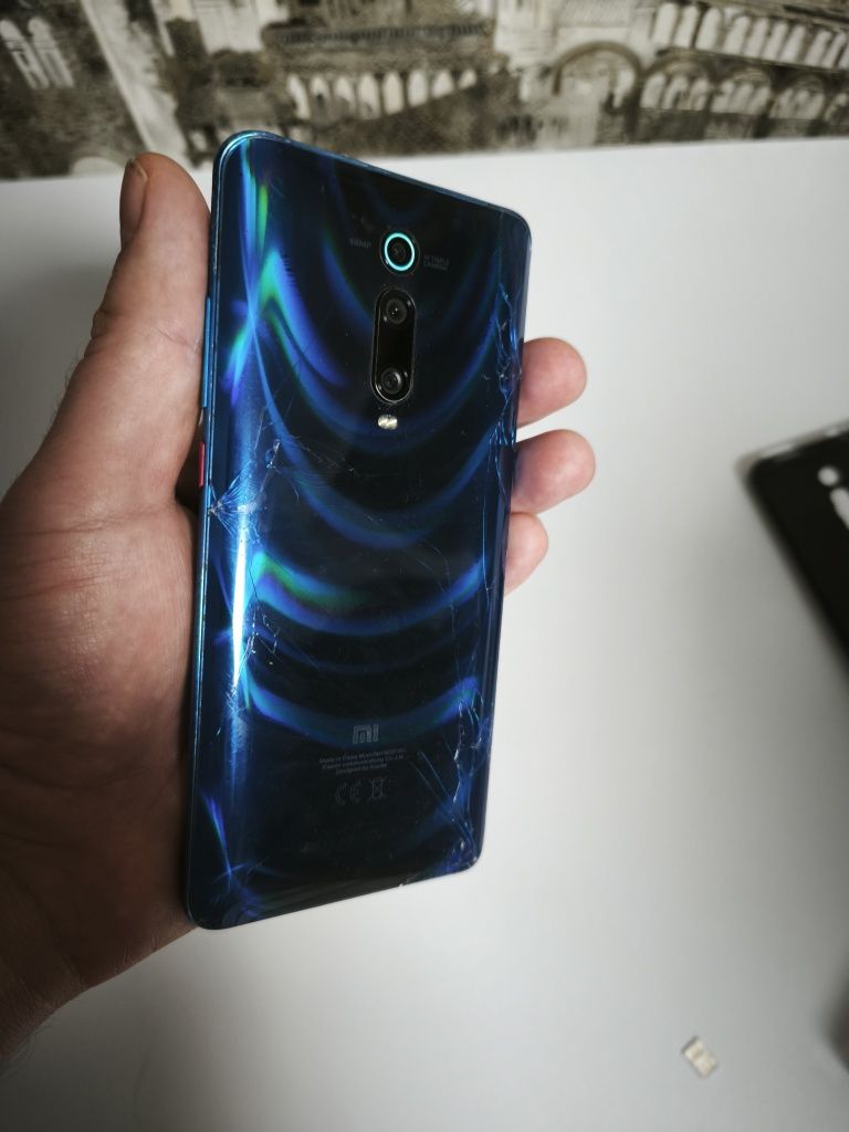 Продам телефон Xiaomi Mi 9T