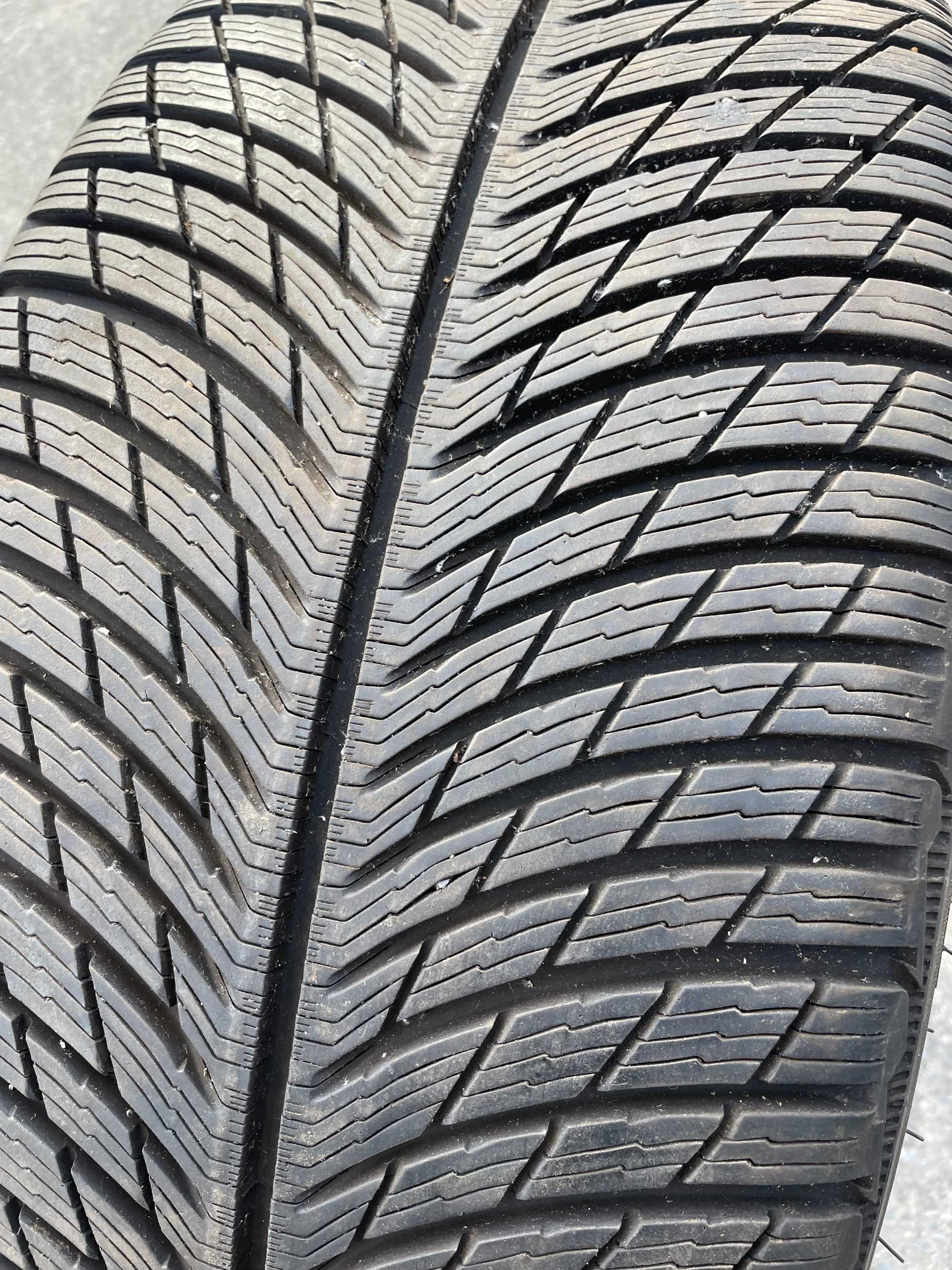 1szt Opona  Michelin Pilot Alpin 5 SUV 265/40R22 106 V