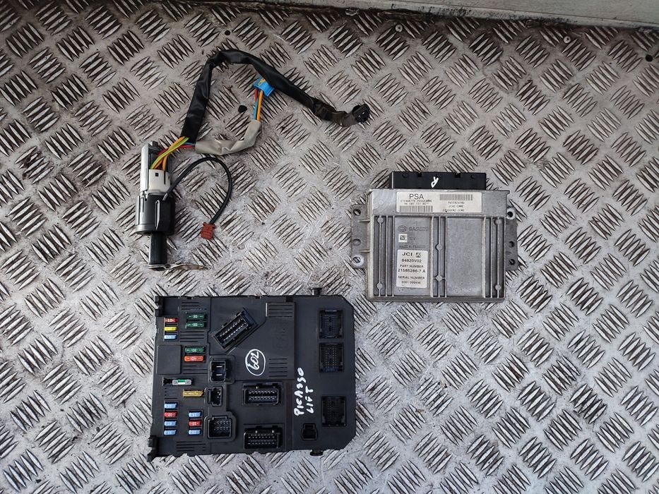 Citroen Xsara Picasso 1.8 16V komputer stacyjka immobiliser BSI