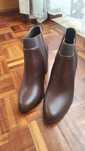 Botas de salto castanhas