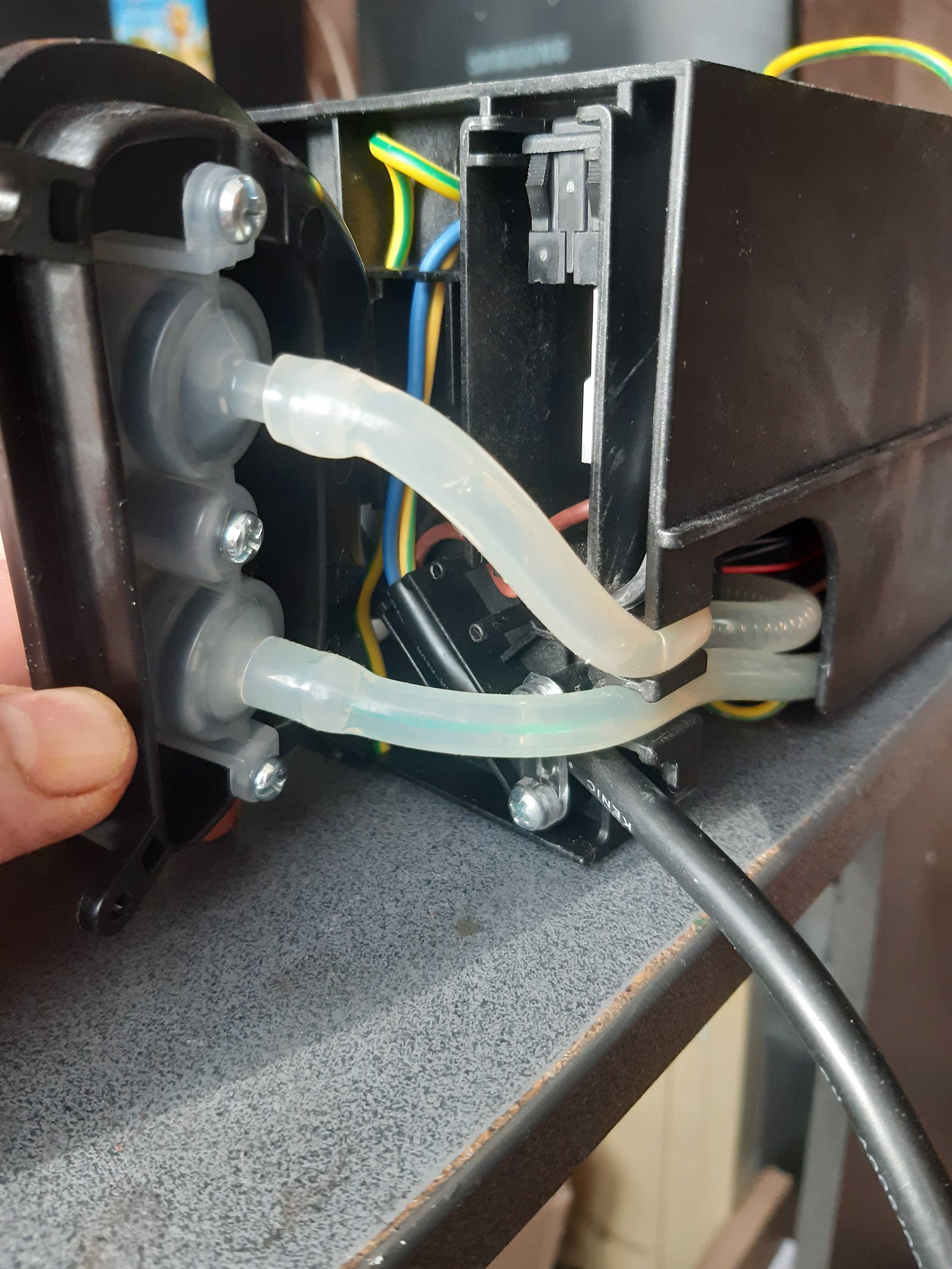 Кавоварка кавомашина Б/У Delonghi EC 685.M