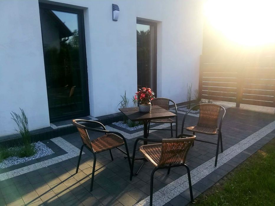 Chmielno wynajmę kawalerkę umeblowaną cena z wszystkimi opłatami